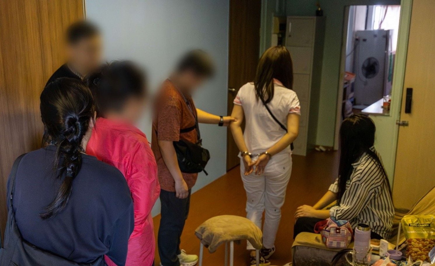 Police arrest.jpg