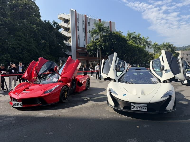 sales of luxury cars.jpg